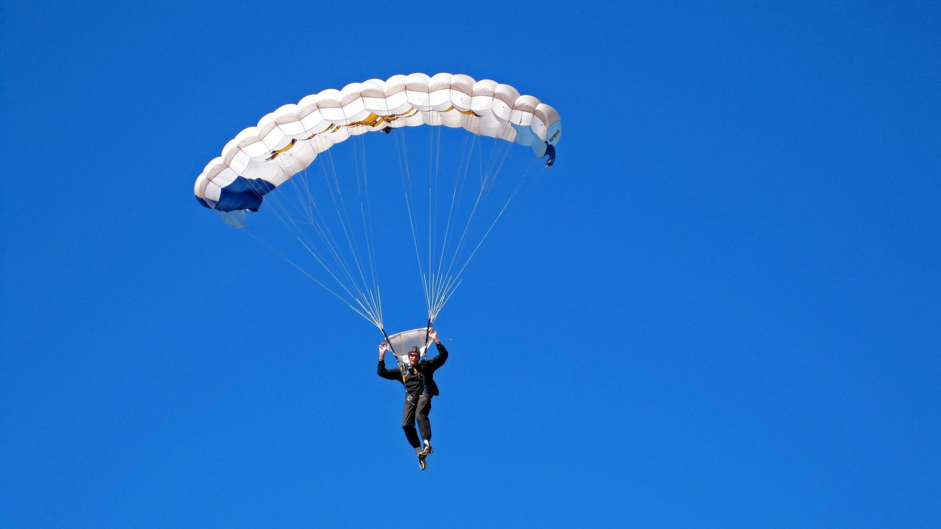 APEX英雄 线上锦标赛精彩纷呈，apex比赛时间