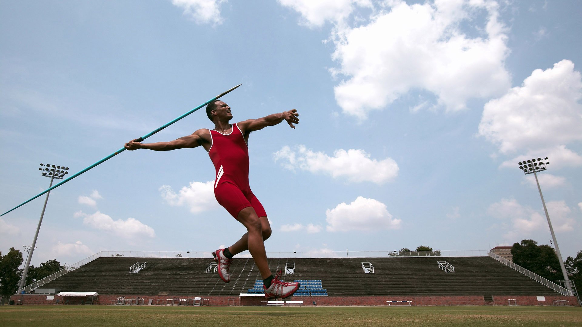 _勇士三分长枪不断，稳扎稳打_，三分勇士是什么意思