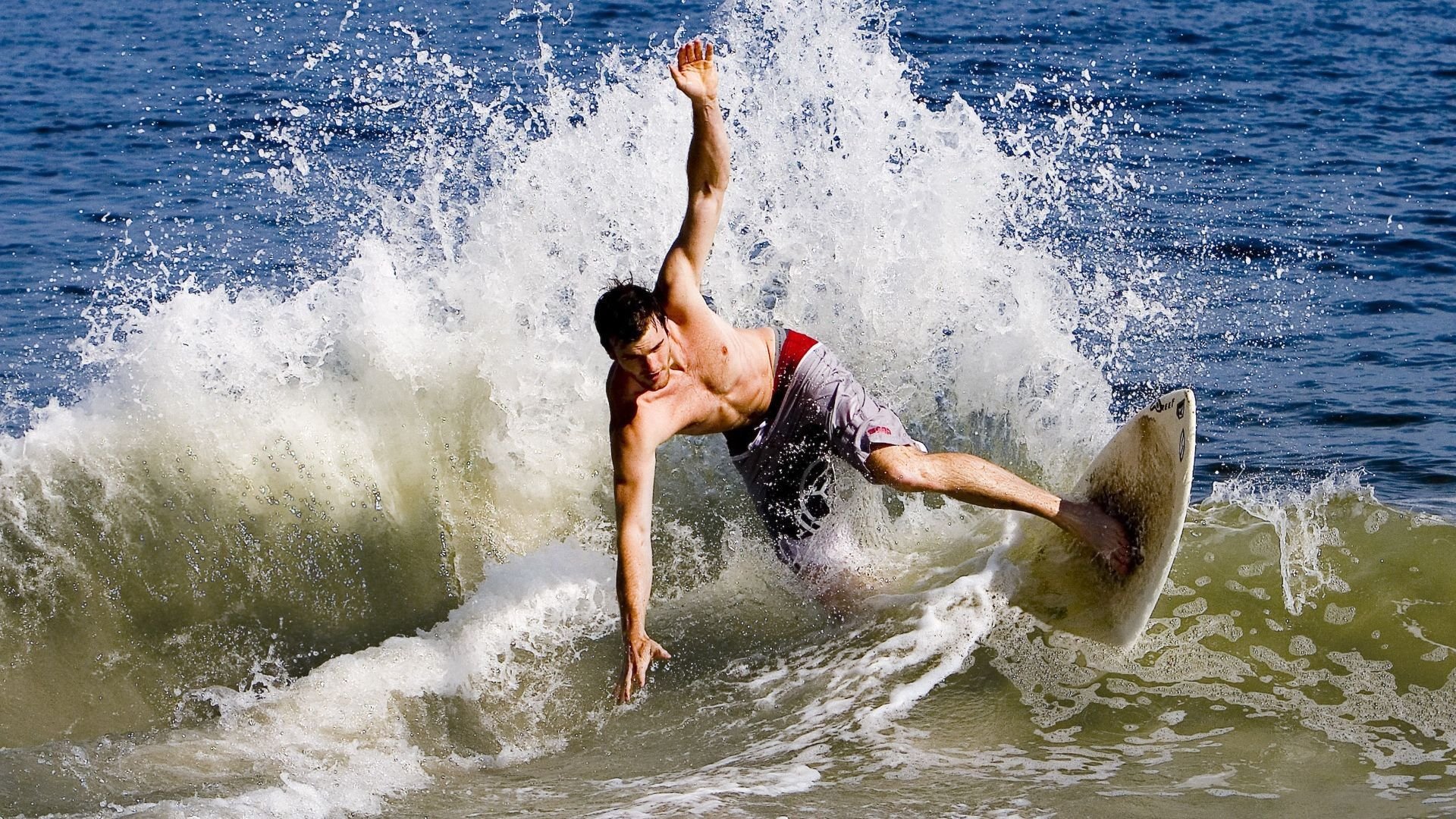 AC Milan-法甲年度焦点战，精彩进球、精彩扑救引爆现场，法甲全场